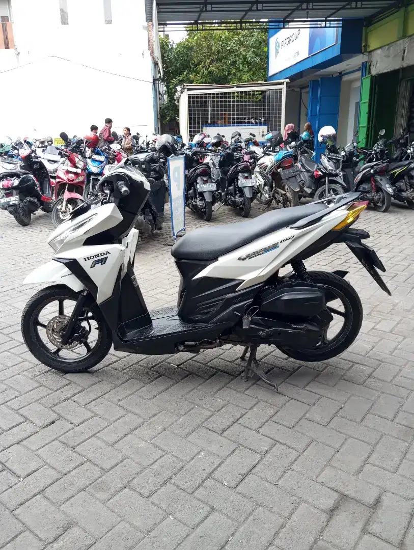 Vario 150 esp LED 2016. Pajak hidup