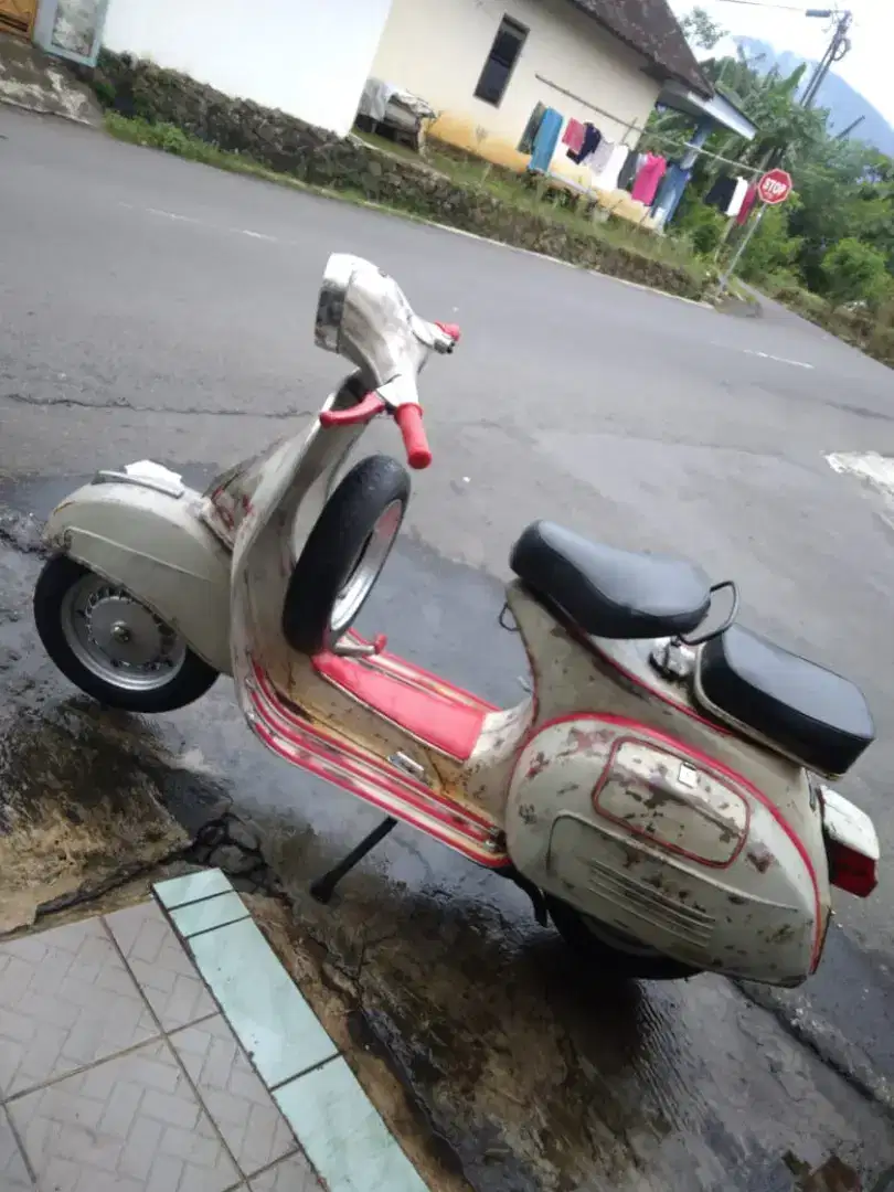 SALE VESPA SPRINT BAGOL 1976