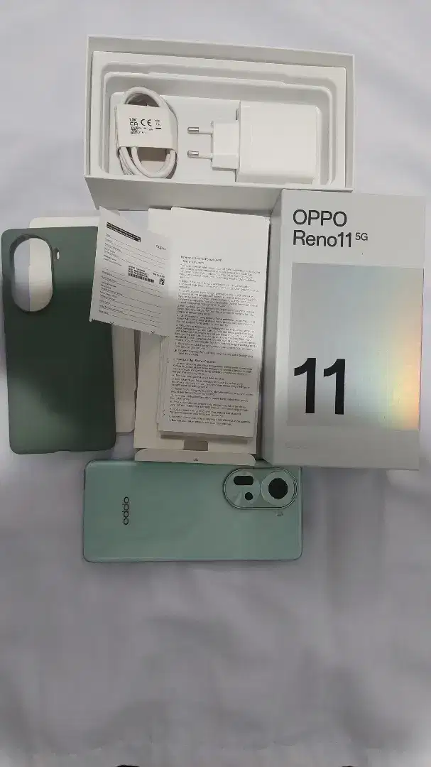 Oppo Reno 11 5G Like New Belum 1 Bulan