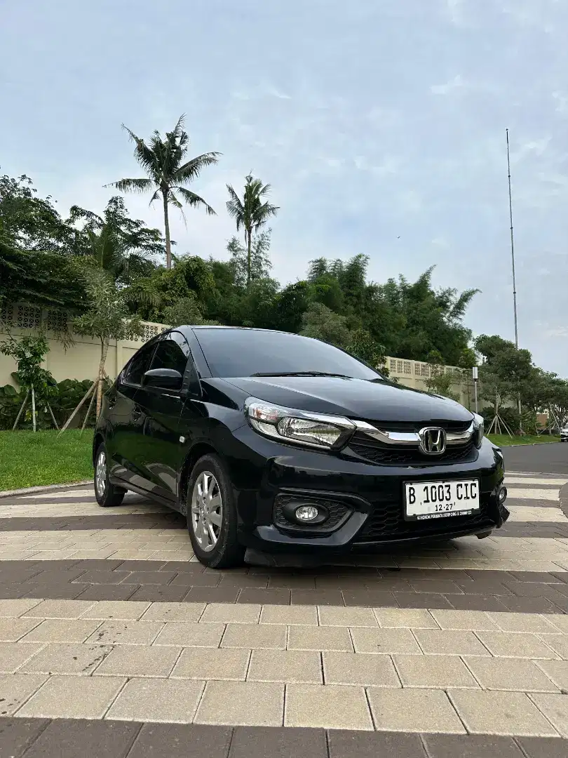 HONDA BRIO E CVT AT 2022 HITAM