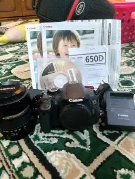 KAMERA CANON EOS 650D