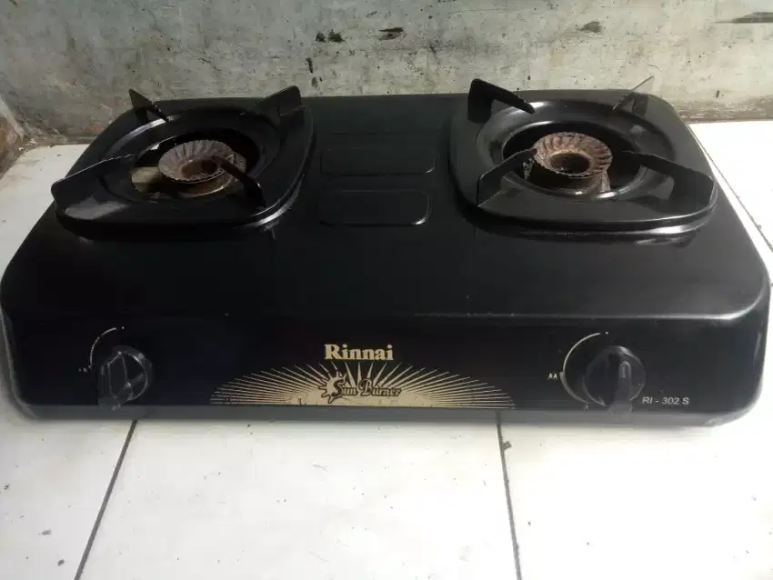 kompor gas RINNAI 2tungku RI-302 S