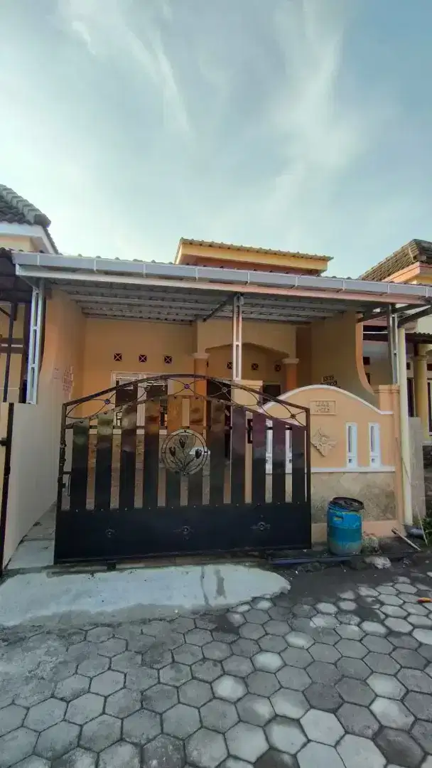 Dikontrakkan sebuah rumah di Klipang