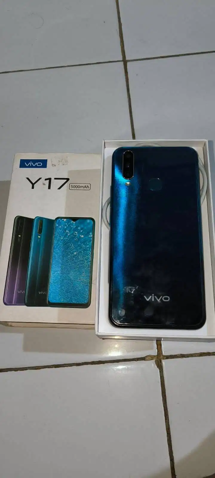 Jual hp Vivo y17