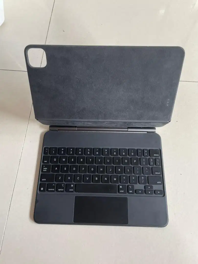 Apple Magic keyboard 11 inch