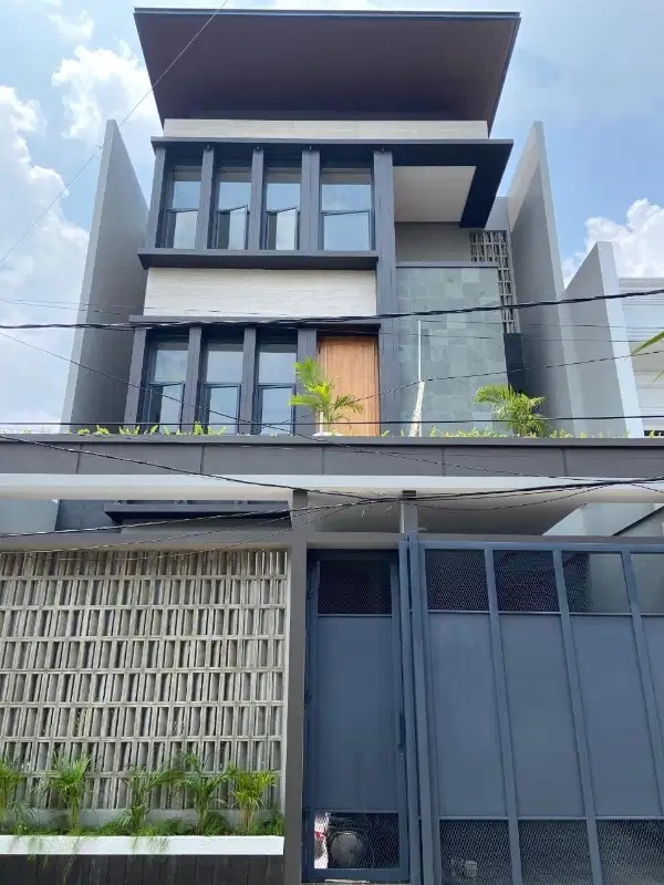 Dijual Rumah Baru 3Lantai Siap Huni kawasan Elit Pondok Indah Jaksel