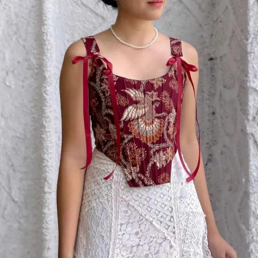 Preloved korset imlek top atasan imlek.