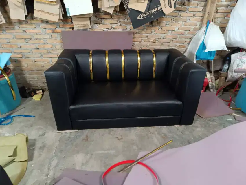 Sofa minimalis 2 seater