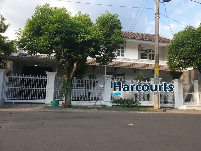 Disewakan rumah bagus fully furnished siap huni di Manahan Solo