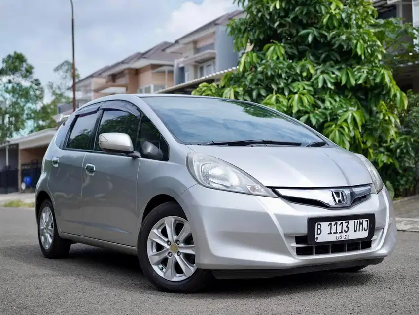 HONDA JAZZ 1.5L i-VTEC ABU ABU TAHUN 2013 LOW KM BARU 88rb REAL.