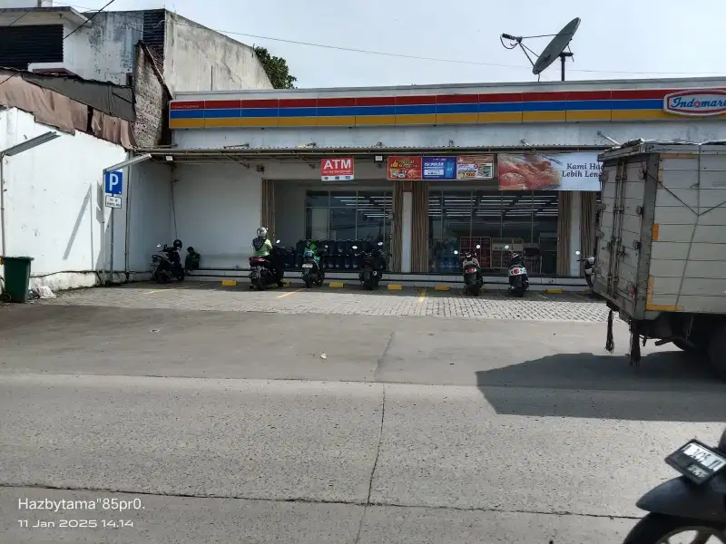 di jual murah bekas Indomaret,ah