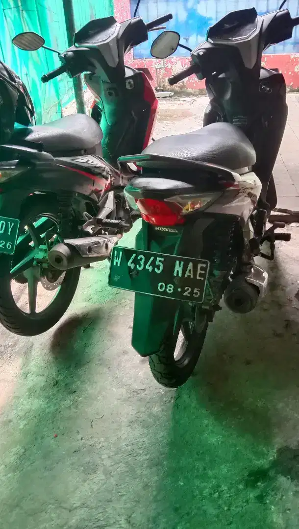 Supra x injeksi 125cc 2015 dan 2016