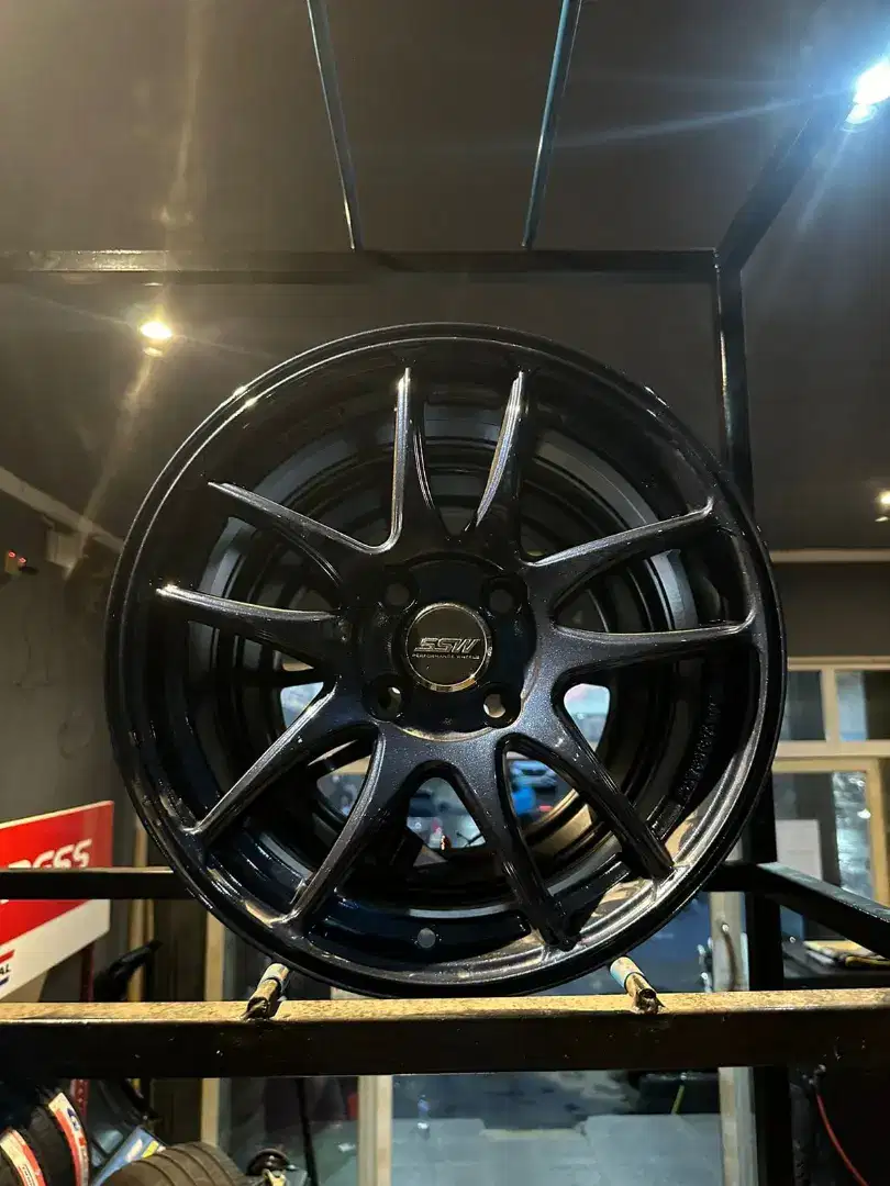 Velg work emotion cr kai r15 4x100 lbr6,5 et38