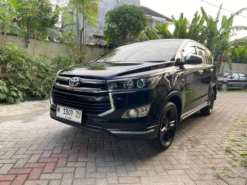 Toyota Innova Venturer Matic Bensin 2.0 2018