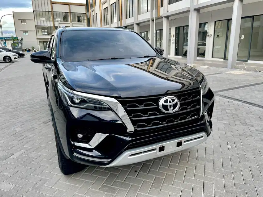 Toyota fortuner G 2.4 diesel 2021 AT attitude black