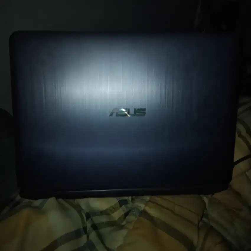 Laptop asus A 407 MA bukan M