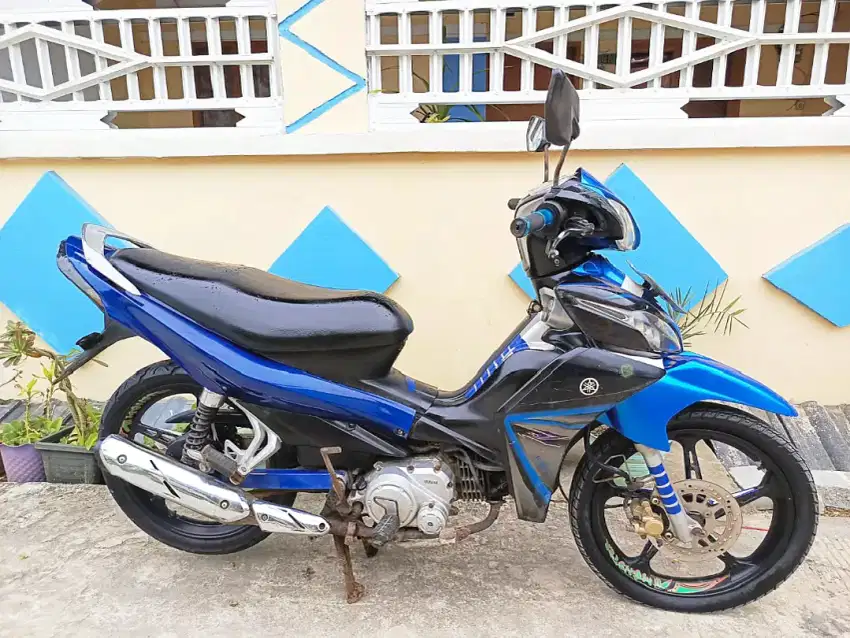 JUPITER Z 2010 LENGKAP
MESIN SEHAT,,STATER OK
KELISTRIKAN HIDUP SEMUA