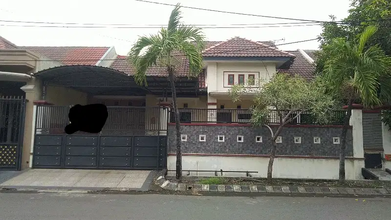 rumah mewah dan luas di perumahan graha tirta waru sidoarjo