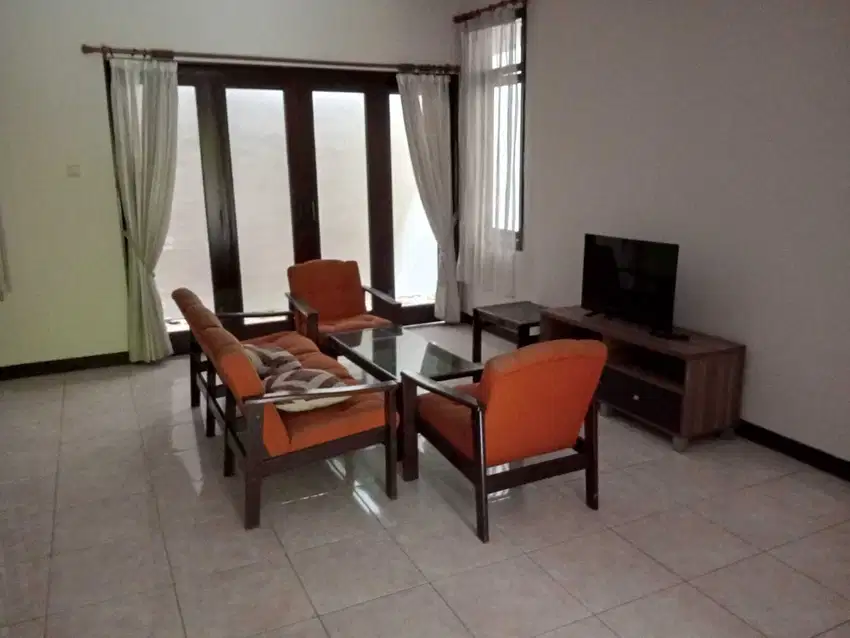 Rumah di Kota Baru Parahyangan, Nyaman Sudah Furnished Siap Huni