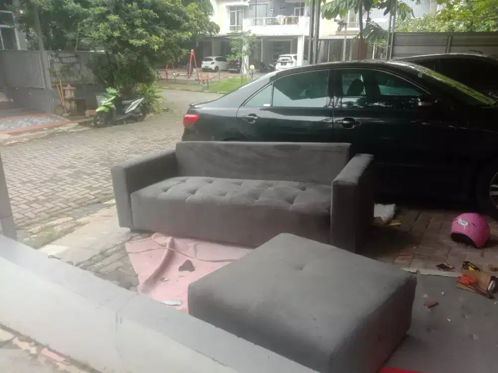 Melayani servis sofa panggilan