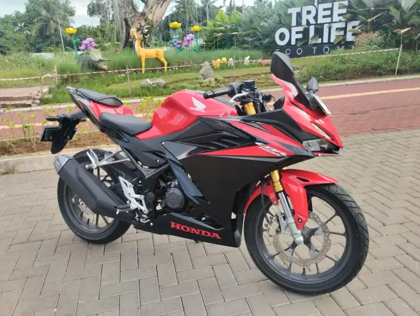 HONDA CBR 150 2023 KM 800 PERAK PAJAK ON