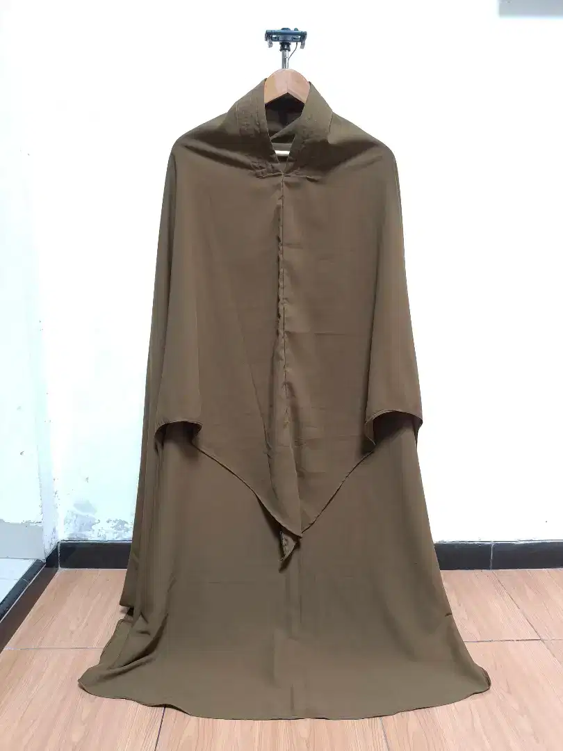 Khimar Jumbo Warna Olive Bahan Tebal...