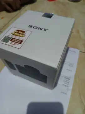 Jual cepat kamera Sony zve 10 markII with 16-50mm lens white