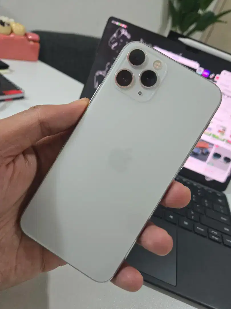 Dijual worth iphone 11 pro all op signal aman