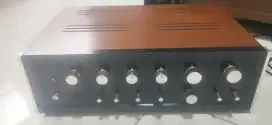 Amplifier Sansui AU-666