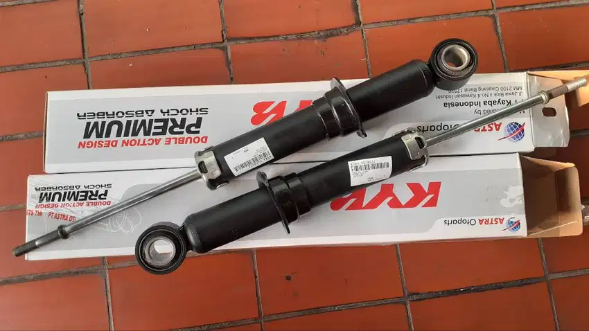 Shock Breaker Kayaba Premium Sienta Belakang