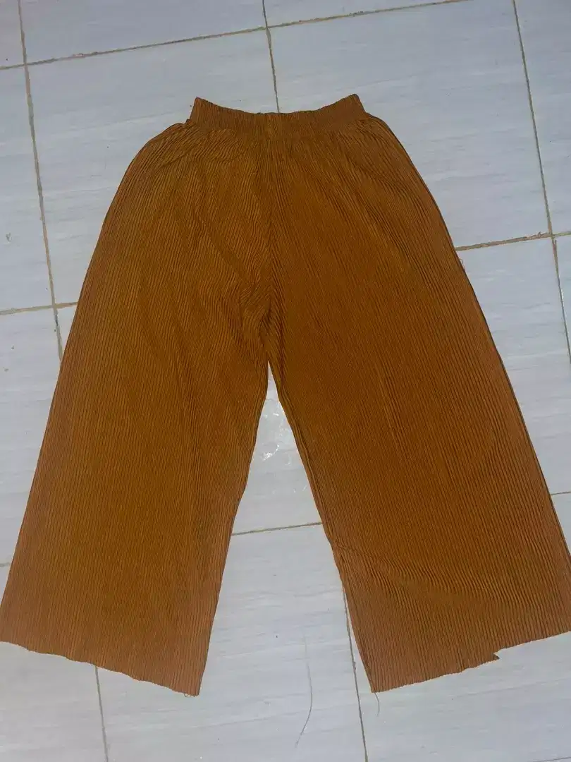 CELANA CORDUROY WANITA SIZE L