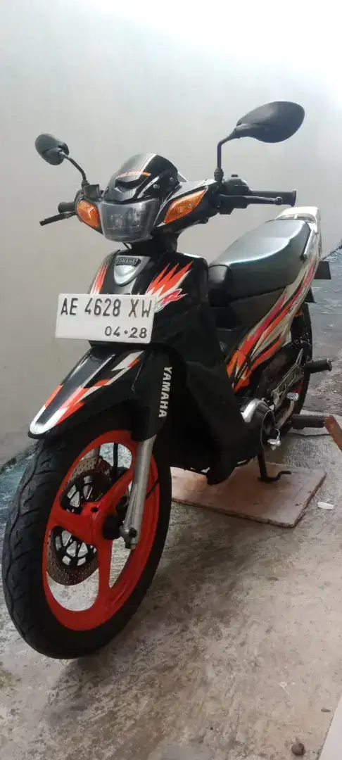 Jual santai F1ZR Th 2000