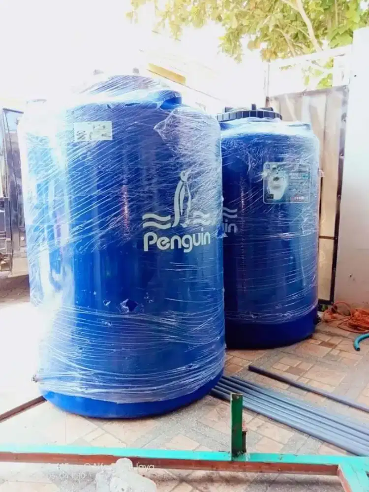Pemasangan tandon air dan jaringan instalasi pipa
