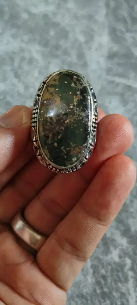 Pirus Persia deep green antik