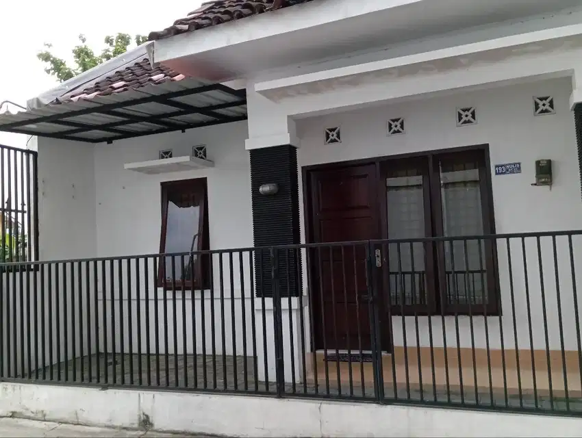 Rumah seberang kampus UMY