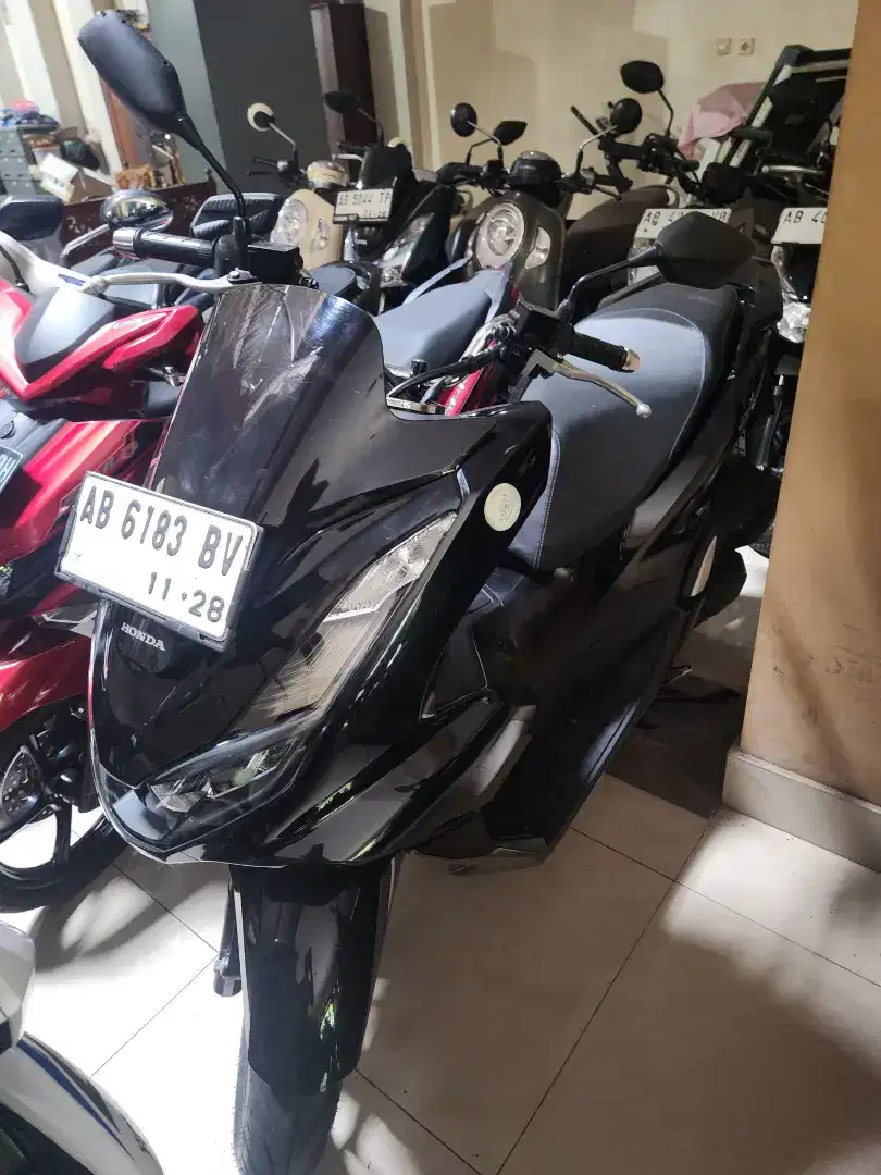 Pcx 160 hitam 2023 low km Gbm