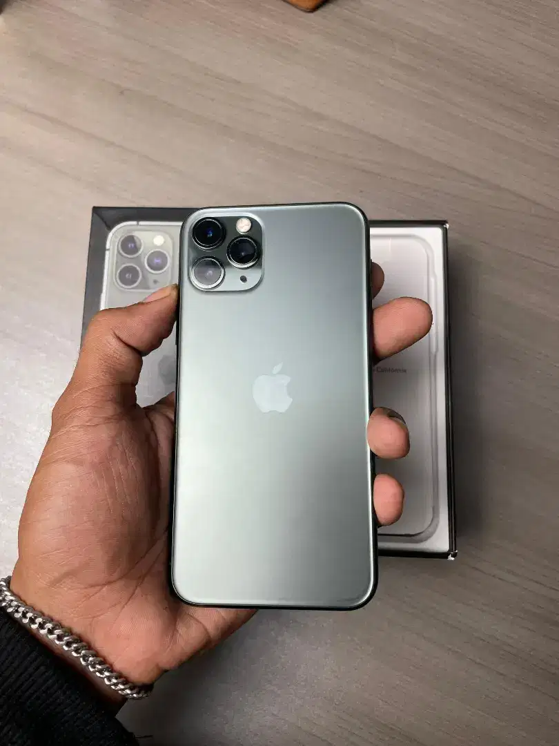 IPHONE 11 PRO 256GB FULLSET MULUS