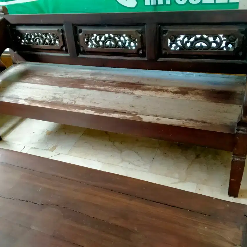 Satu set meja kursi, silahkan nego sesukanya