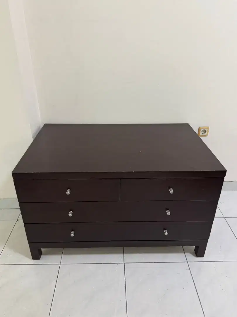 Meja TV kayu jati dengan laci multifungsi merk Bika