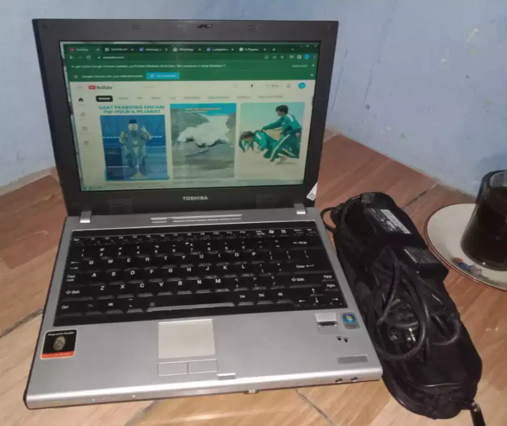 Toshiba Satellite U205-S5057