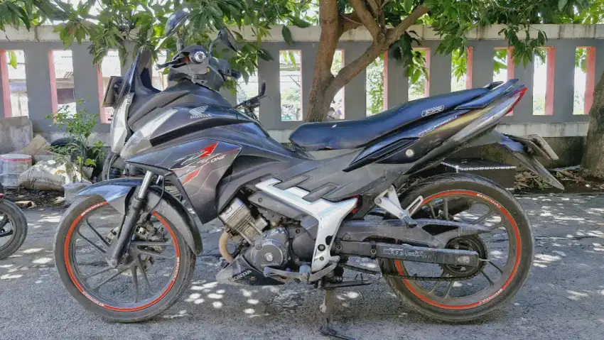 Dijual Honda CS1 Surat Komplit Orang Pertama