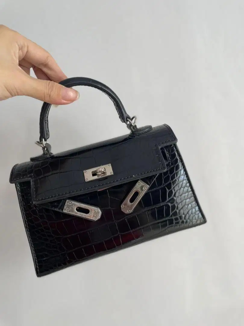 Tas Selempang / tote bag Hitam herms thailand