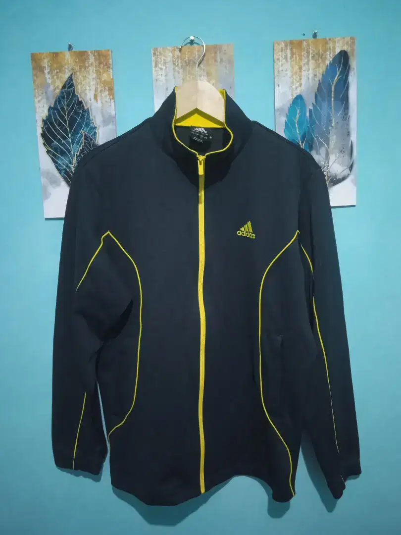 Jaket Adidas garis kuning