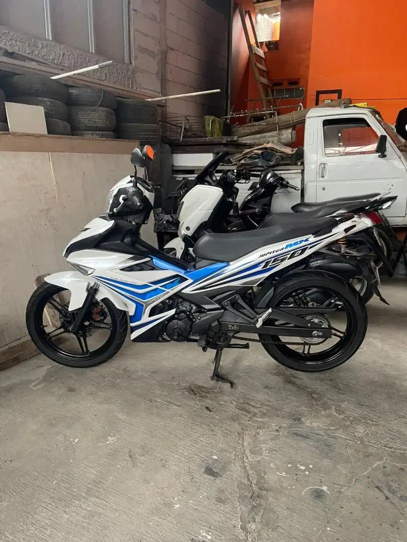 Yamaha MX King 150cc Tahun 2015 Warna Putih Biru Original Komplit