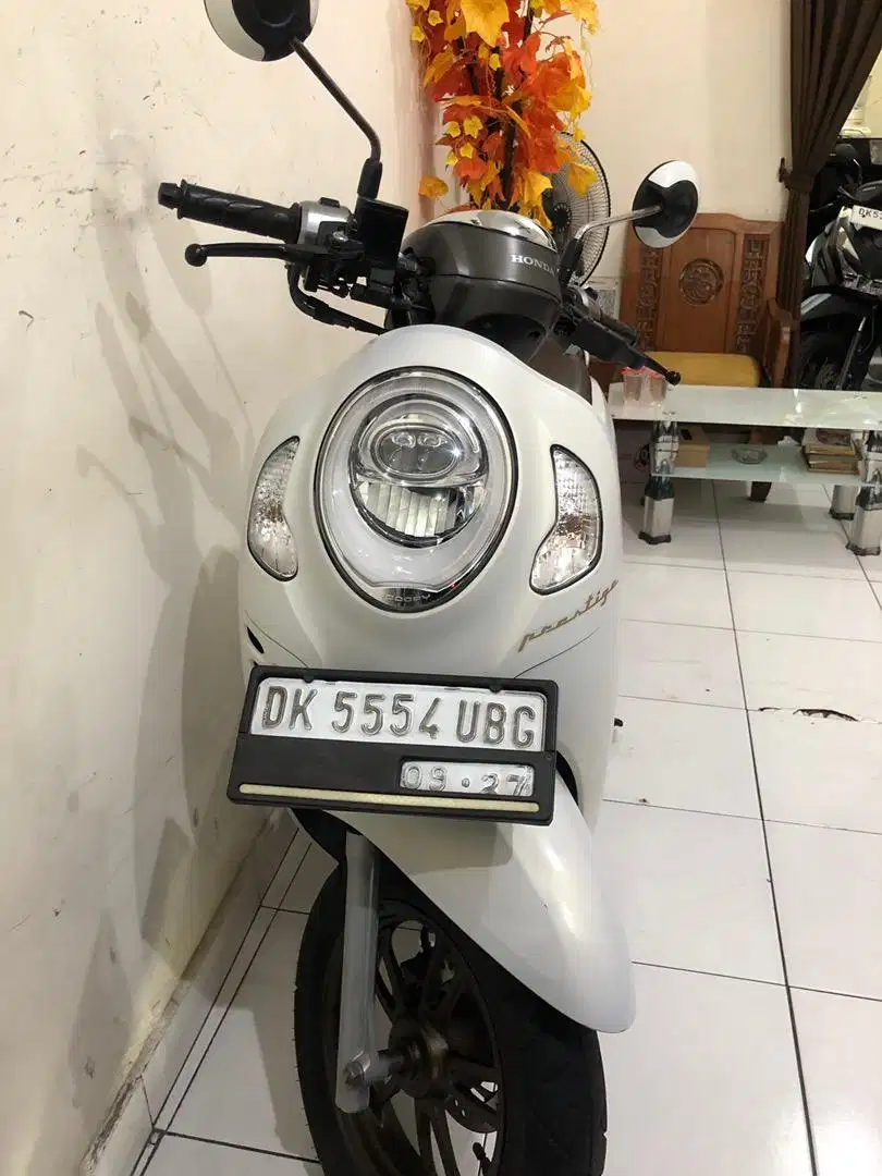 Honda Scoopy Prestige 2022 White!!