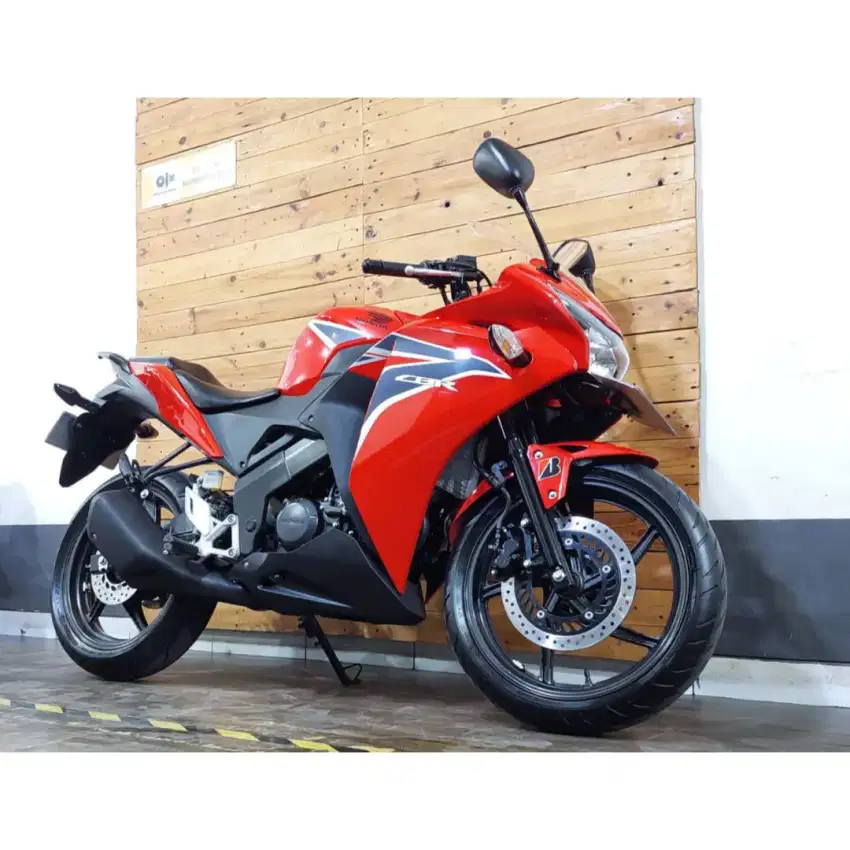 HONDA CBR 150 R BILL UP 2012 JARANG ADA LOW KM