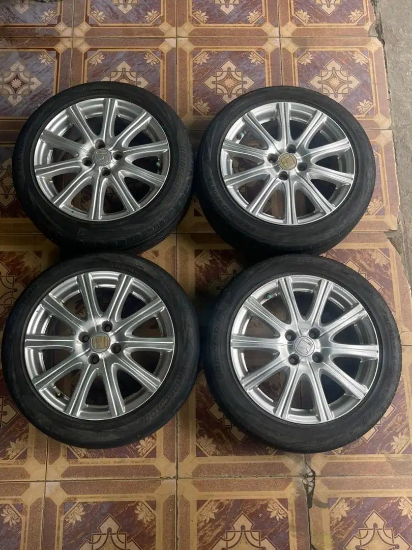 Velg bekas jazz R16