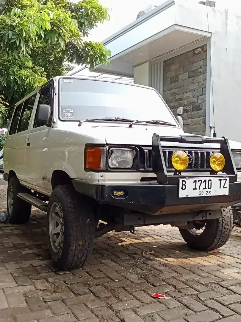 Dijual Kijang super 1992