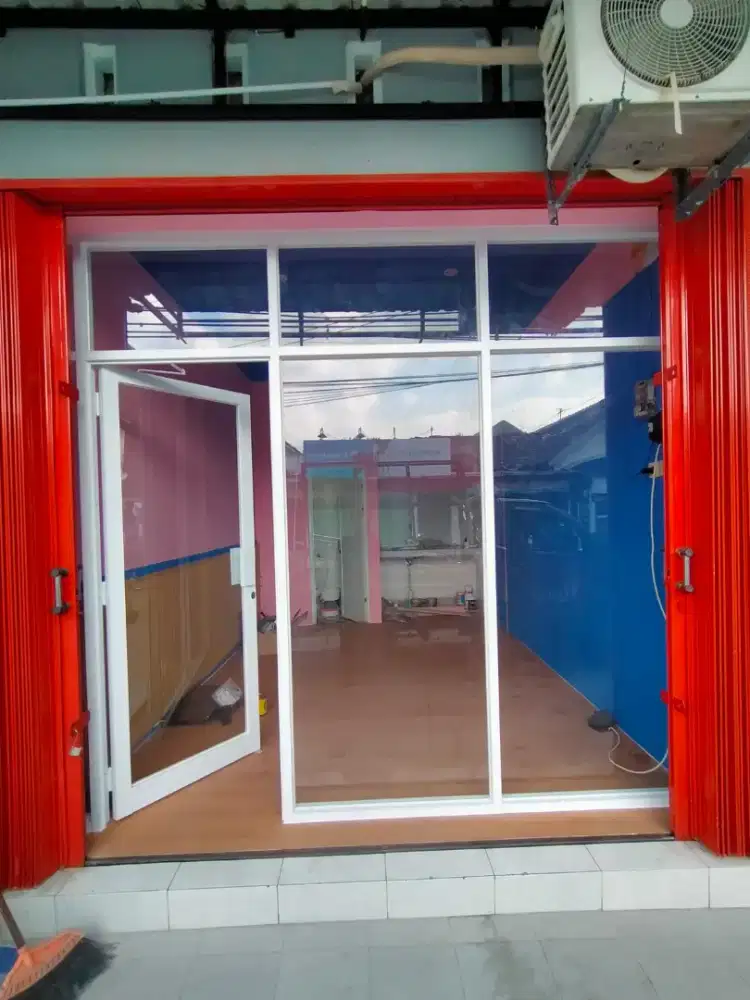 Jasa bongkar pasang angkut pindah partisi kaca pintu kaca