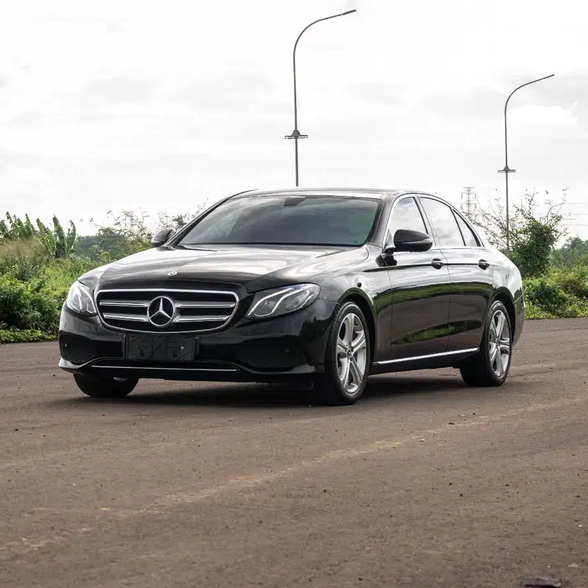 Mercedes-Benz E250 Avantgarde Line W213